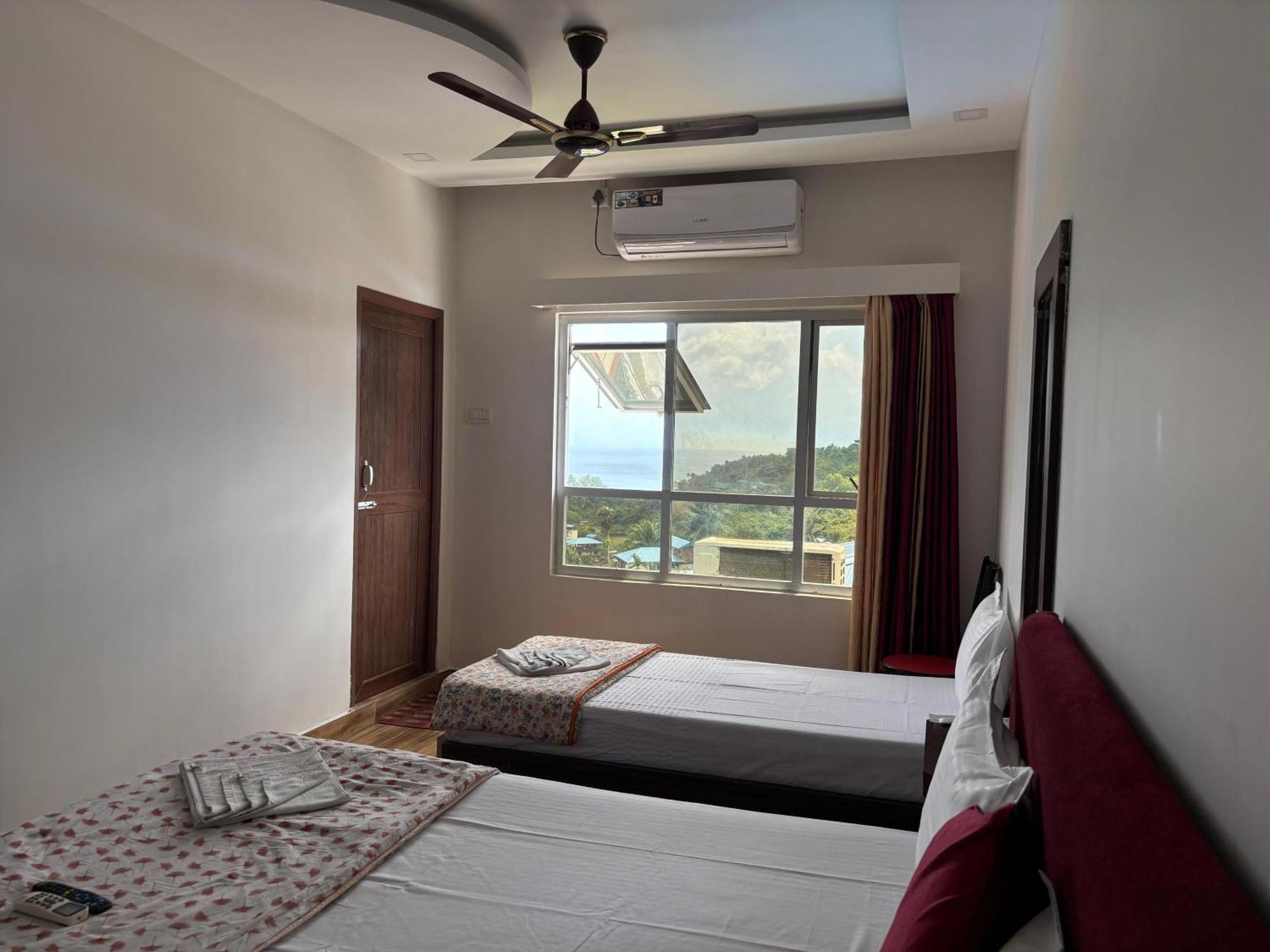The Tamarind Tree Hotel & Restaurant Shadipur Luaran gambar